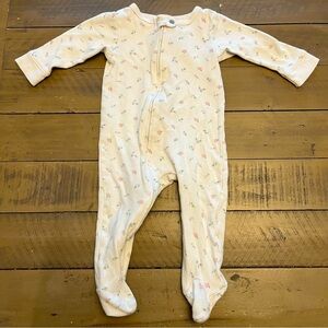 ⭐️3/15⭐️ 6-9M floral print zip footed sleeper